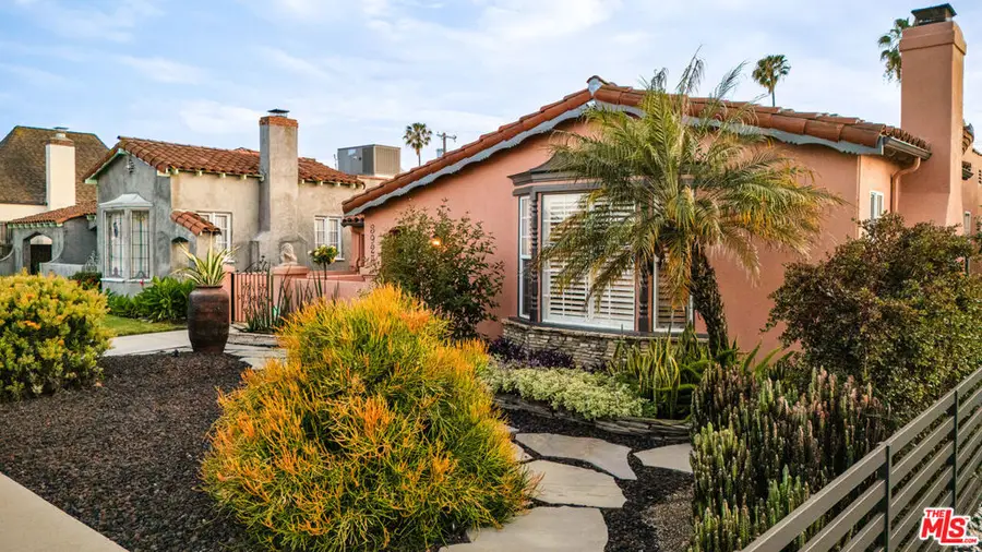 3925 S Norton Avenue, Los Angeles, CA 90008 - #2