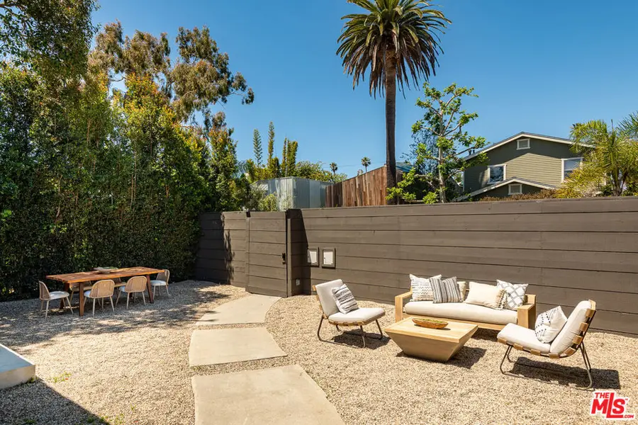 830 Palms Boulevard, Venice, CA 90291 - #3