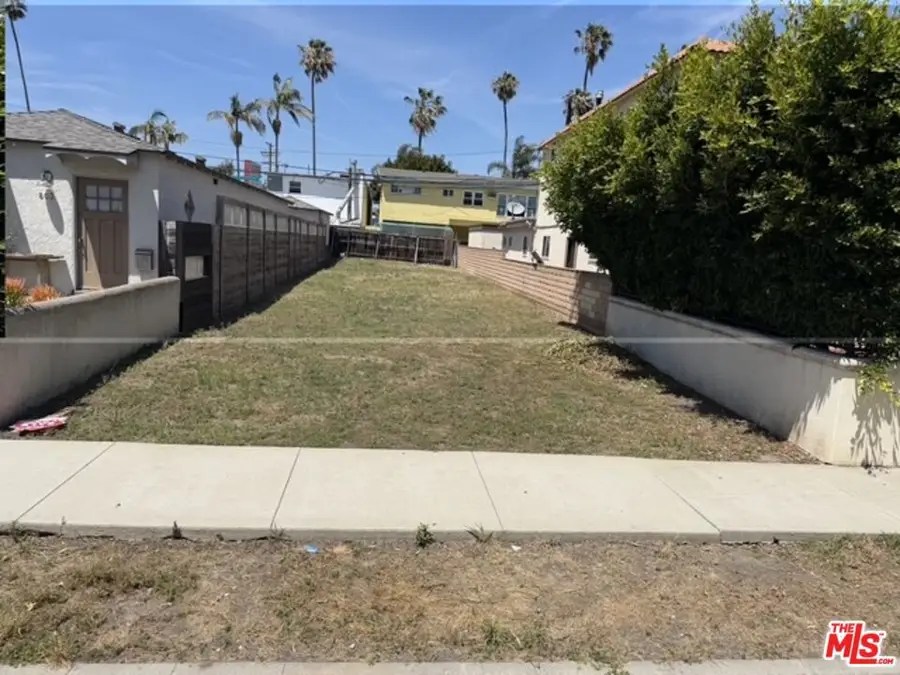805 Howard St, Venice, CA 90292 - #2