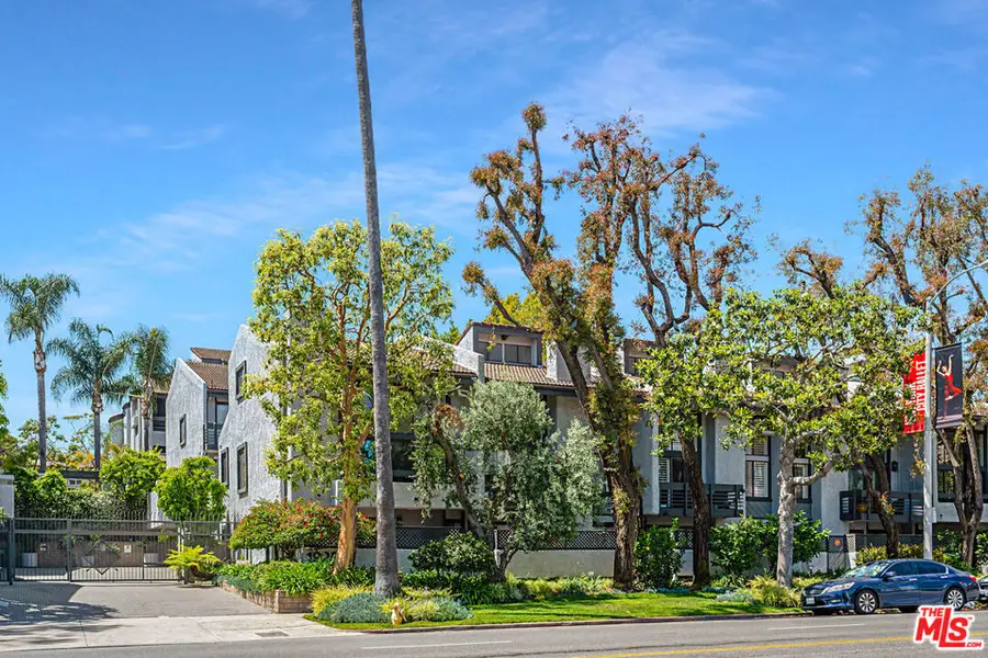 1925 S Beverly Glen Boulevard #40, Los Angeles, CA 90025 - #3