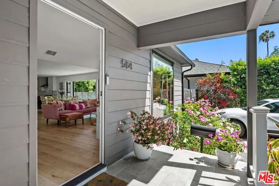 584 N Lucerne Boulevard, Los Angeles, CA 90004 - #2