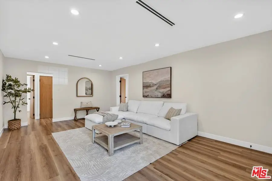 12023 Collins Street, Valley Village, CA 91607 - #3