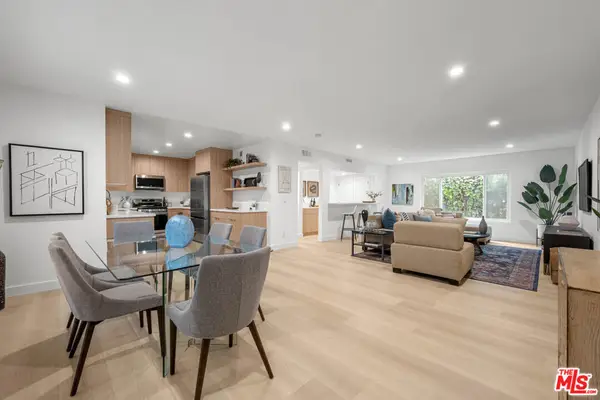 5301 Yarmouth Avenue #2, Encino, CA 91316