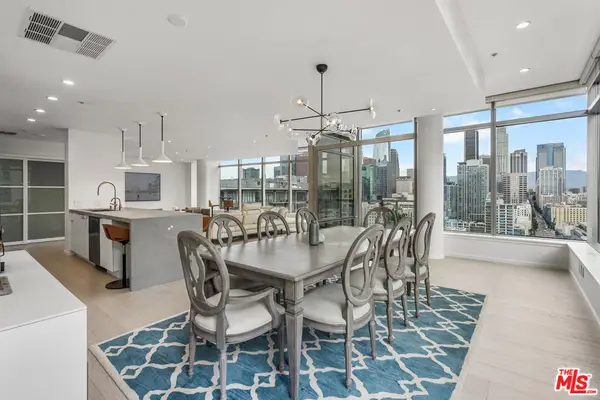 1155 S Grand Avenue #2109, Los Angeles, CA 90015