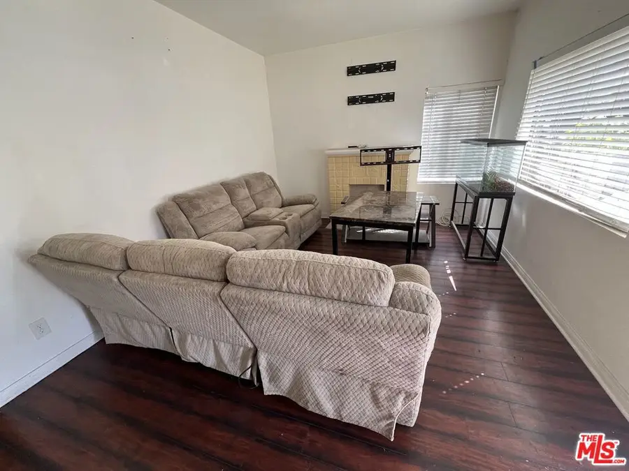 1340 S Mansfield Avenue, Los Angeles, CA 90019 - #2