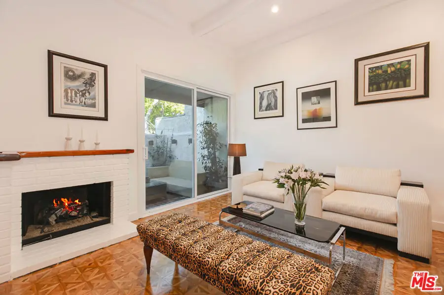 11868 Moorpark Street #D, Studio City, CA 91604 - #3