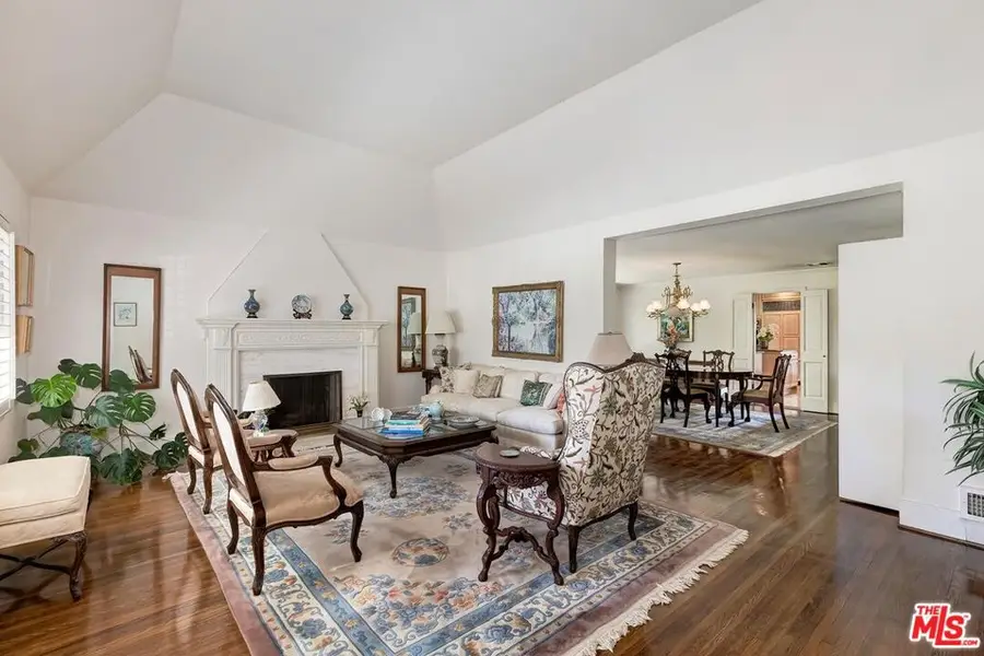 210 N Palm Drive, Beverly Hills, CA 90210 - #2