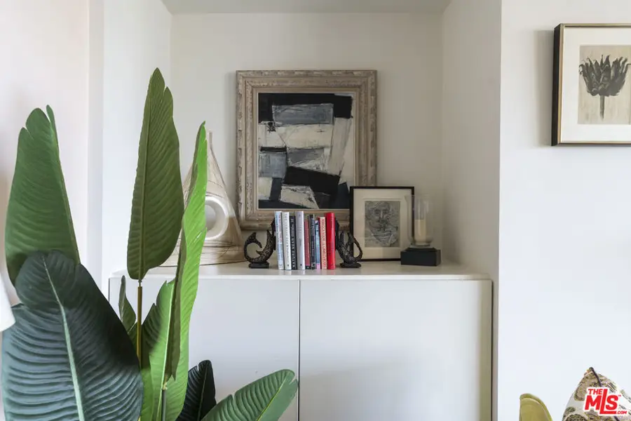 818 N Doheny Drive #302, West Hollywood, CA 90069 - #3