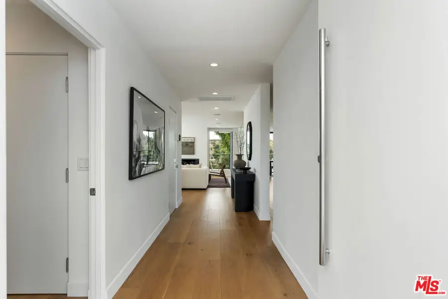 3632 Beverly Ridge Drive, Sherman Oaks, CA 91423 - #2