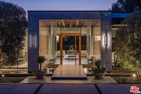 2002 Loma Vista Drive, Beverly Hills, CA 90210