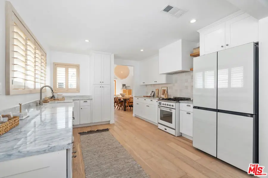7881 Airlane Avenue, Los Angeles, CA 90045 - #3