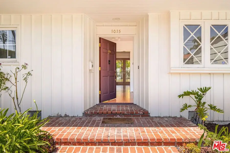 1015 San Vicente Boulevard, Santa Monica, CA 90402 - #3