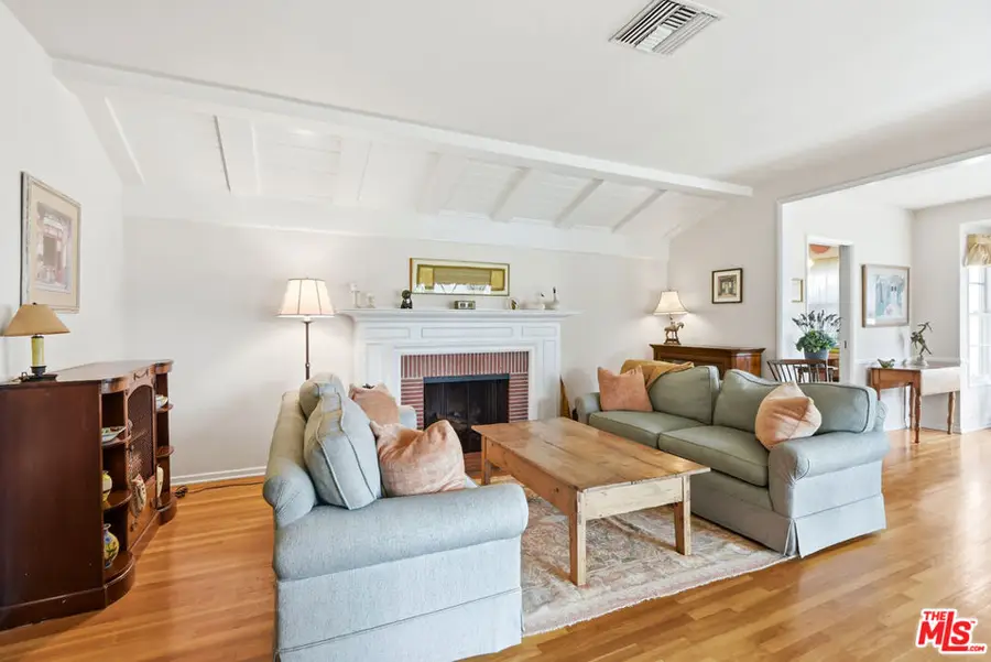 13025 Hartsook Street, Sherman Oaks, CA 91423 - #2