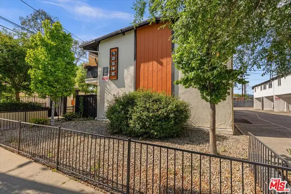 12515 Saticoy Street, North Hollywood, CA 91605