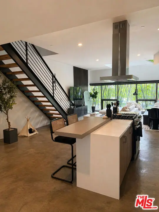 803 Wilcox Avenue #2, Los Angeles, CA 90038 - #3