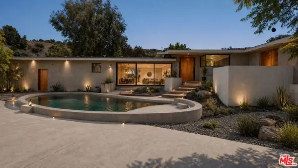 3200 Coldwater Canyon Avenue, Studio City, CA 91604