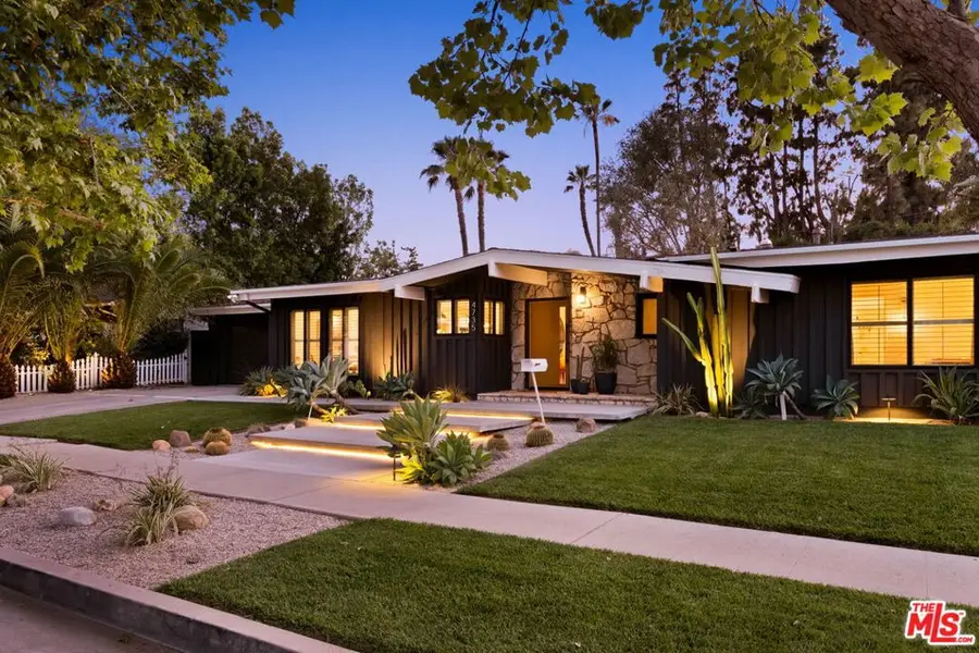 4735 Degovia Avenue, Woodland Hills, CA 91364 - #2