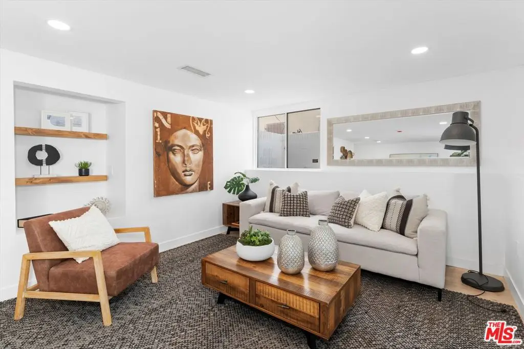 3815 W 60th Street, Los Angeles, CA 90043 - #1