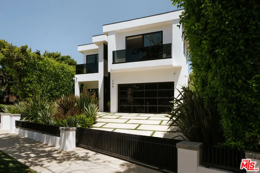 144 N Bowling Green Way, Los Angeles, CA 90049 - #2