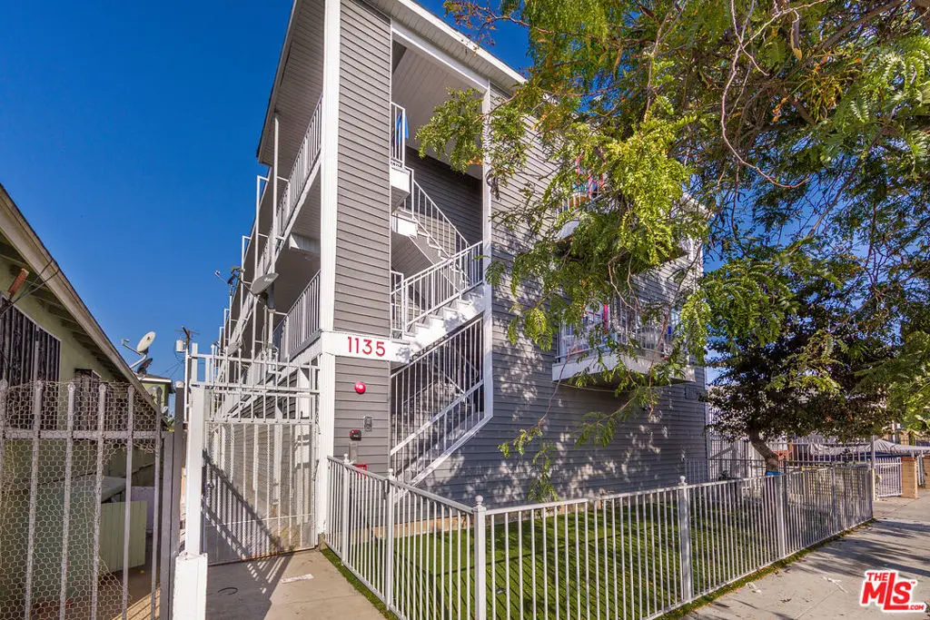 1135 Raymond Avenue, Long Beach, CA 90804 - #1