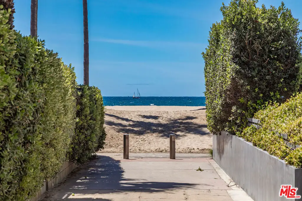 29 27th Avenue, Venice, CA 90291 - #1