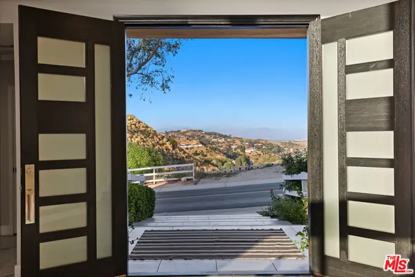 53 Saddlebow Road, Bell Canyon, CA 91307