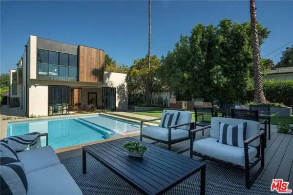 4939 Petit Avenue, Encino, CA 91436