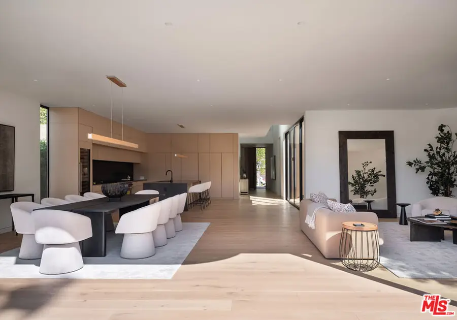 4939 Petit Avenue, Encino, CA 91436 - #3