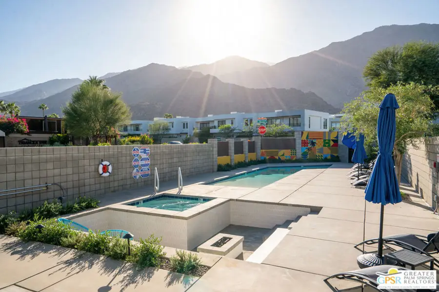 588 E San Lorenzo Road #105, Palm Springs, CA 92264 - #2