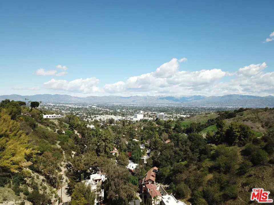 3905 N Hopevale Drive, Sherman Oaks, CA 91403 - #1