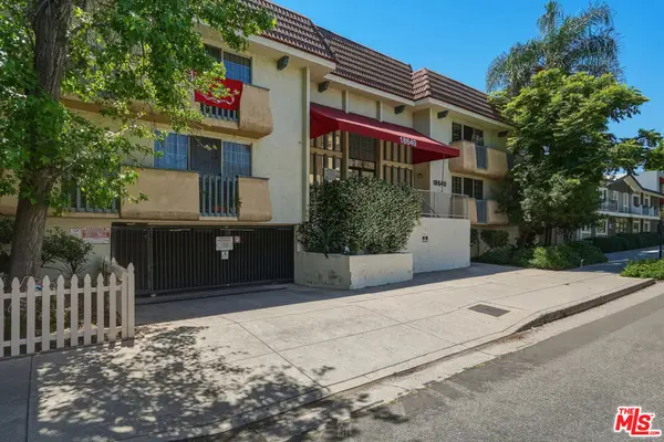 18640 Collins Street #201, Tarzana, CA 91356