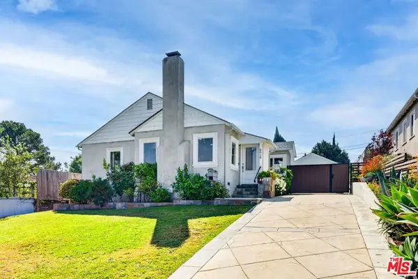 5910 W 77th Place, Los Angeles, CA 90045