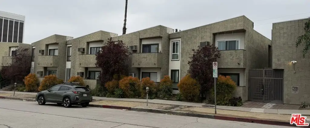 4506 Saugus Avenue #10, Sherman Oaks, CA 91403 - #1