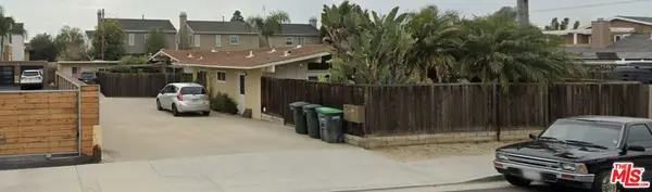 317 University Drive, Costa Mesa, CA 92627