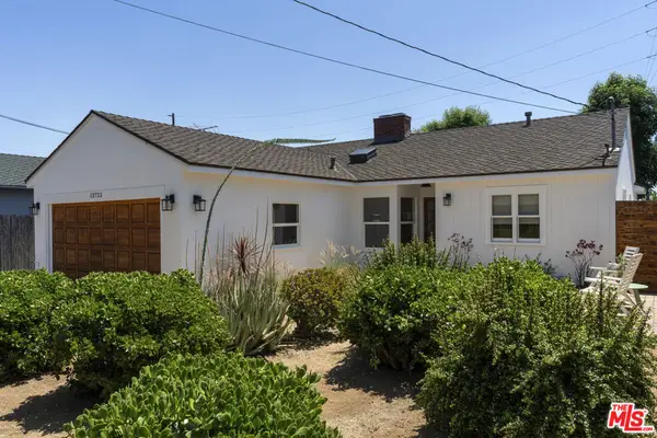13732 Wyandotte Street, Van Nuys, CA 91405