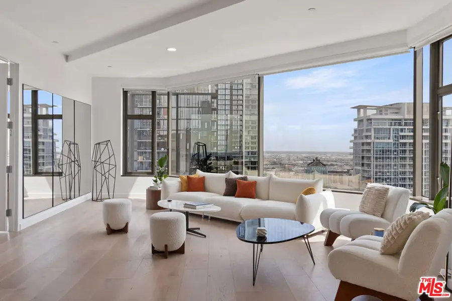 801 S Grand Avenue #2211, Los Angeles, CA 90017 - #3