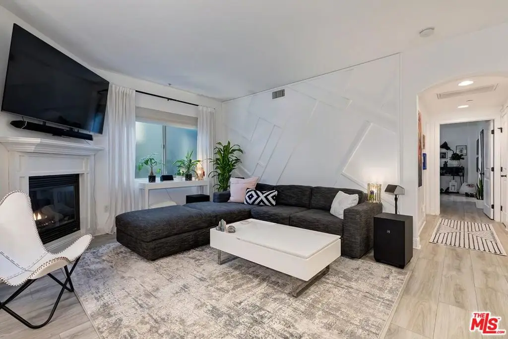 5037 Rosewood Avenue #101, Los Angeles, CA 90004 - #1