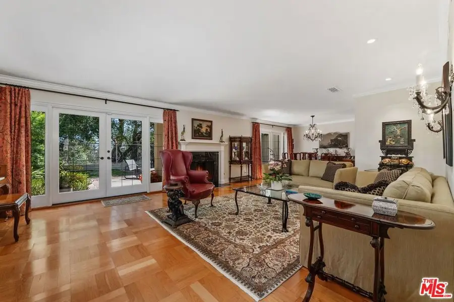 2792 Bottlebrush Drive, Los Angeles, CA 90077 - #3