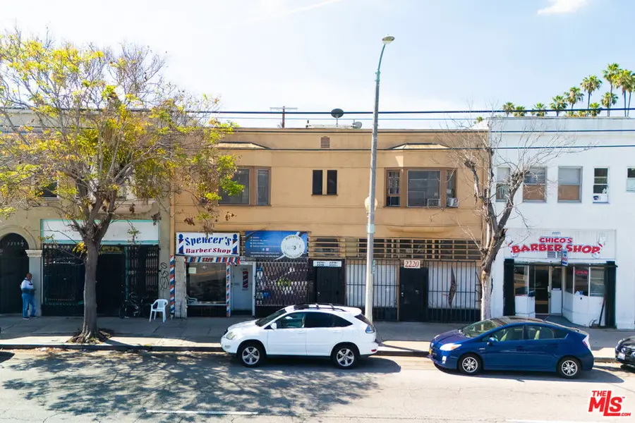 2216 W Jefferson Boulevard, Los Angeles, CA 90018 - #2
