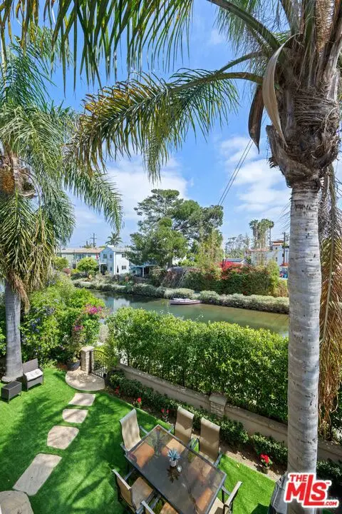 3005 Grand Canal, Venice, CA 90291 - #3
