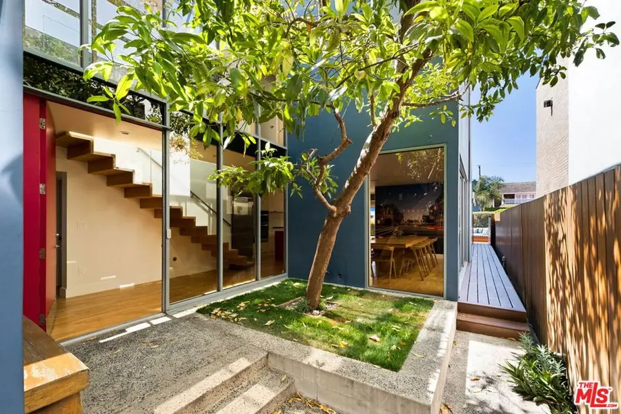 230 Carroll Canal, Venice, CA 90291 - #3