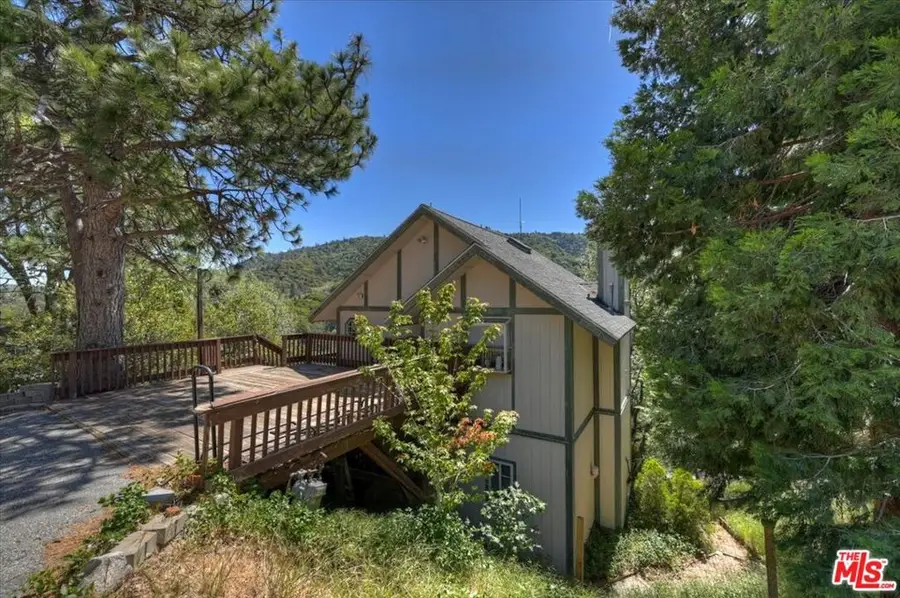 267 Davos Court, Crestline, CA 92325 - #2