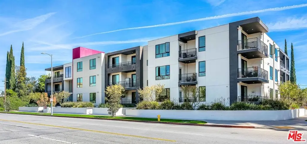 5110 Whitsett Avenue #303, Valley Village, CA 91607 - #1