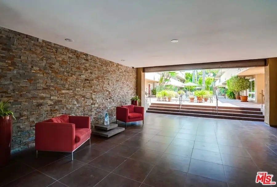 970 Palm Avenue #101, West Hollywood, CA 90069 - #3