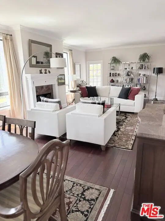 1220 Roxbury Drive #204, Los Angeles, CA 90035