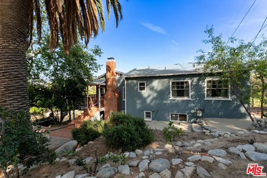 9866 Mcbroom Street, Shadow Hills, CA 91040 - #3