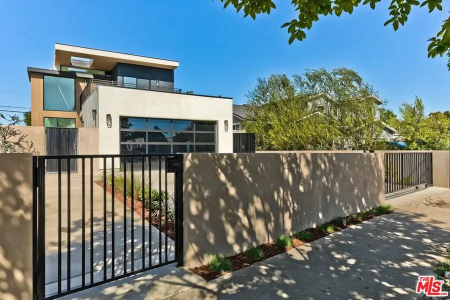 4266 Grand View Boulevard, Los Angeles, CA 90066 - #3