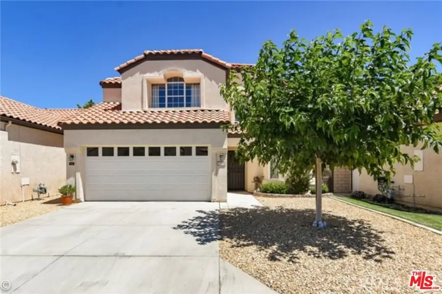 19196 Pine Way, Apple Valley, CA 92308 - #2