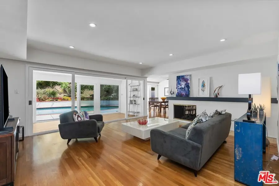 480 Tuallitan Road, Los Angeles, CA 90049 - #3