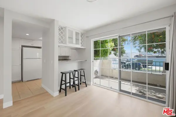 1335 Newport Avenue #104, Long Beach, CA 90804